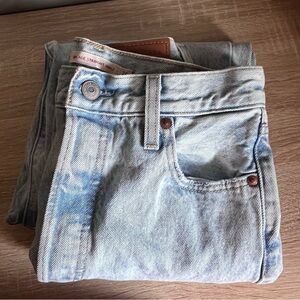 Levi’s Ribcage Straight Ankle Jeans 26 High Rise Light Wash Distressed Raw Hem